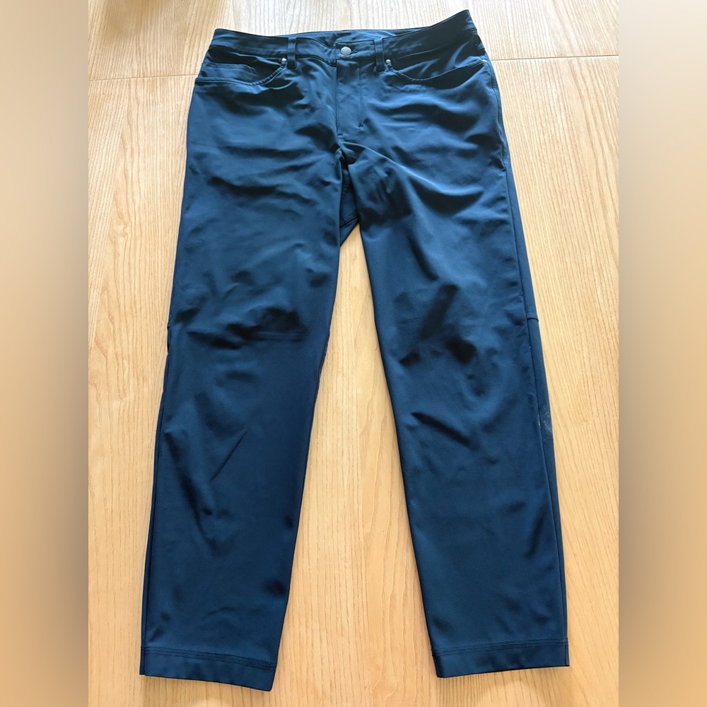 Lululemon ABC pant - Navy